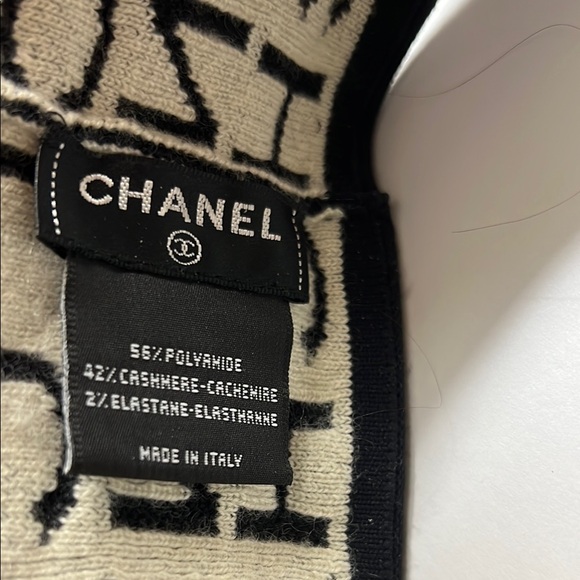 CHANEL Black and Cream Headband - Picture 8 of 17